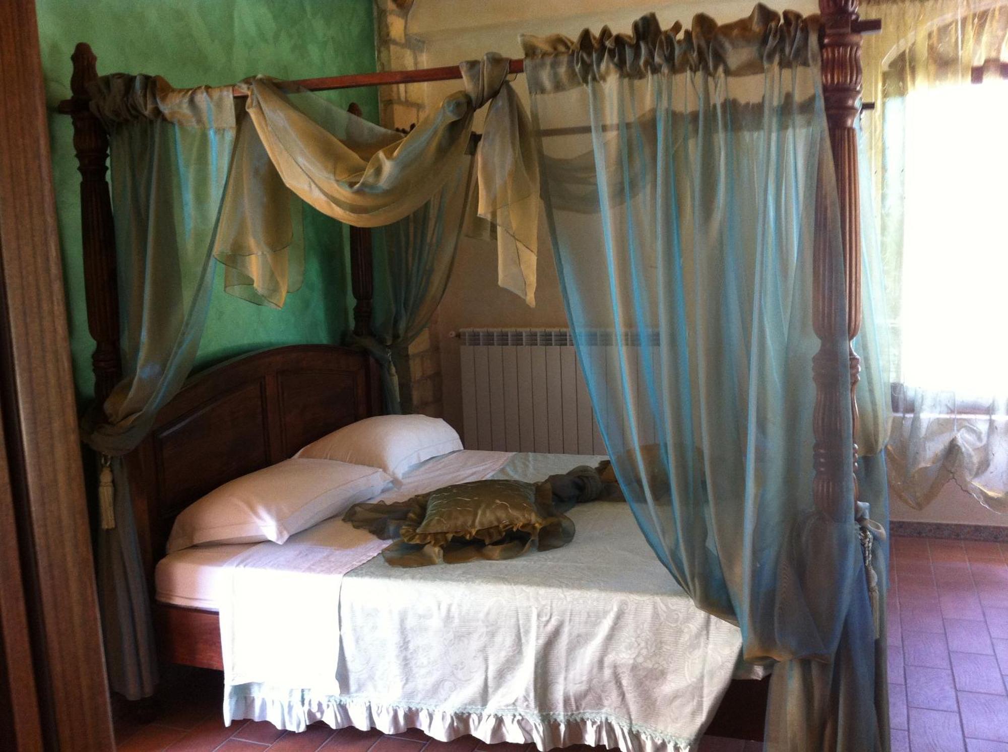 Hotel Il Feudo Dei Pierleoni เชลาโน ห้อง รูปภาพ