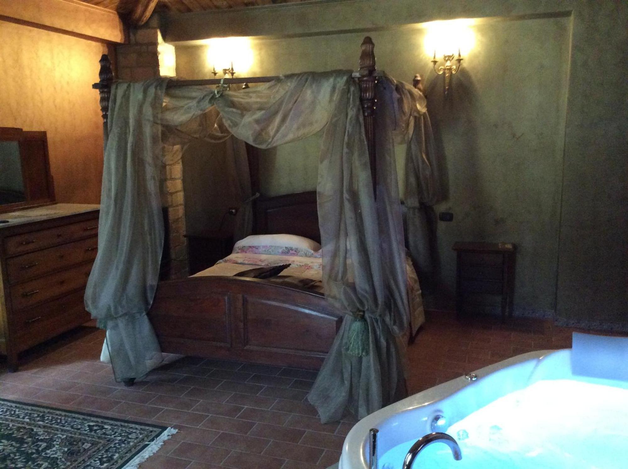 Hotel Il Feudo Dei Pierleoni เชลาโน ห้อง รูปภาพ